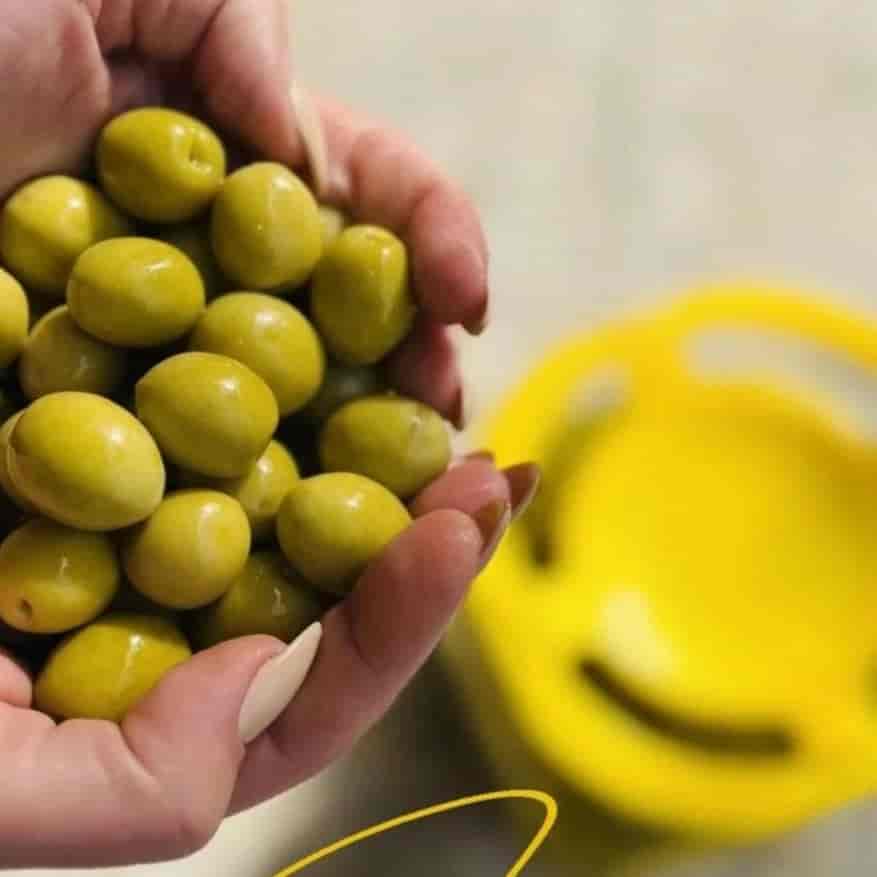 زیتون شور با هسته